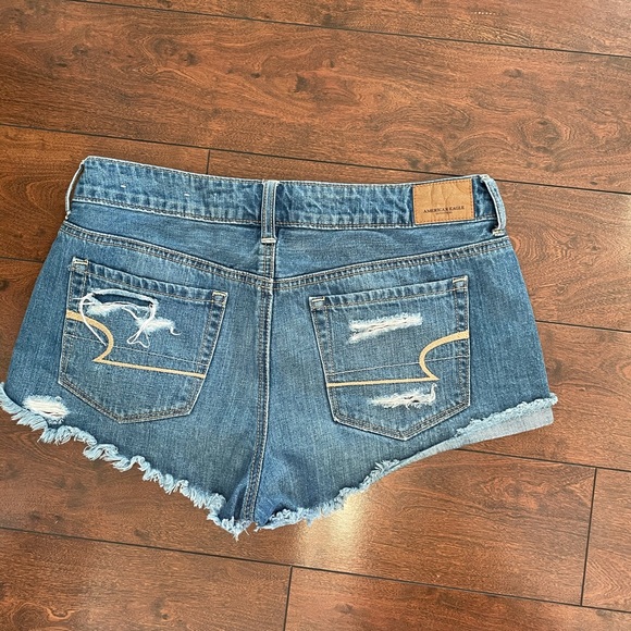 American Eagle Shorts - Picture 2 of 2
